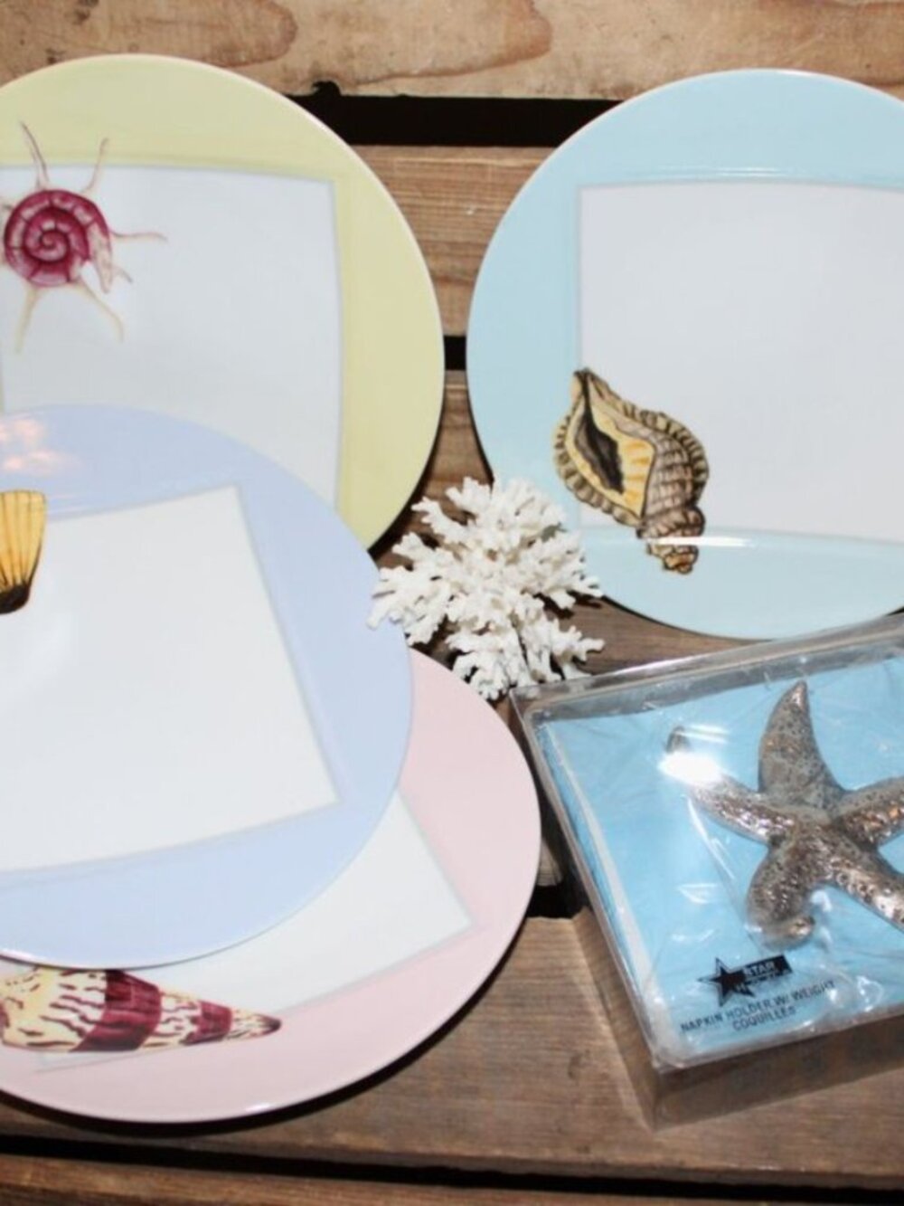 NEW Godinger Coastal Sea Shell Porcelain Plates w/Napkins Pewter Starfish Weight